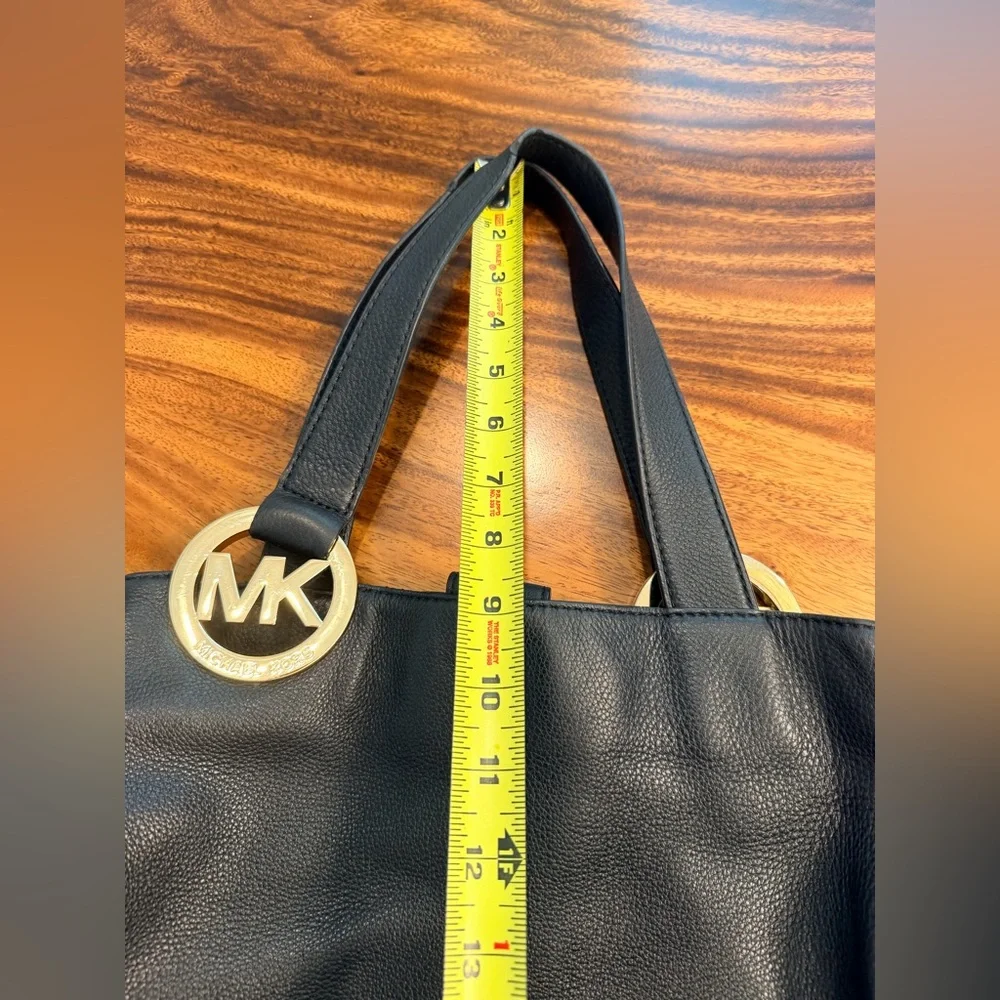 MICHAEL KORS NWOT FULTON Black Pebbled Leather Bag Gold Logo EUC NO CALLOUTS - Picture 15 of 17